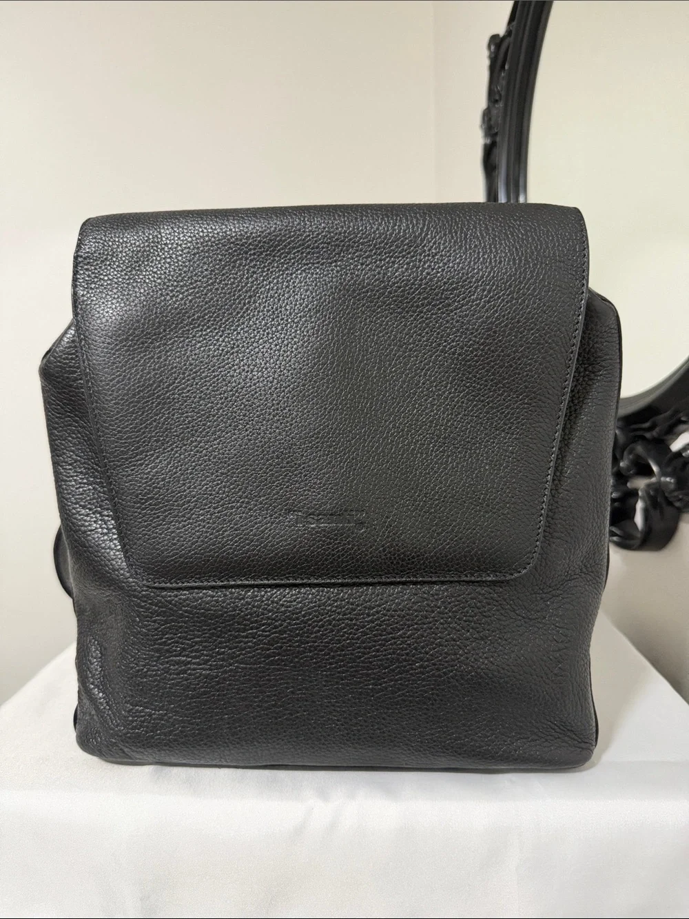 i Santi Black Pebbled Leather Convertible Backpack Crossbody 🎀